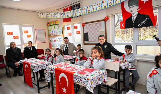 Malatya Emniyeti minik kalplere dokundu