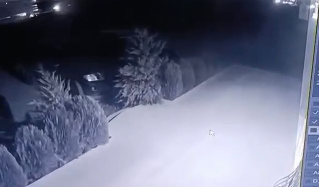 Mardin'de kontrolden çıkan tır bariyerlere çarptı: Kaza anı kamerada