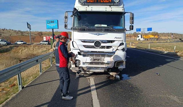 Mazıdağı'nda feci kaza: Genel cerrahi uzmanı ağır yaralandı