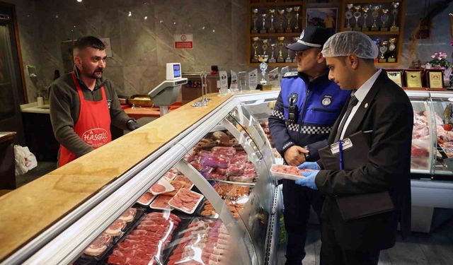 Menteşe'de zincir market ve kasaplara kapsamlı gıda denetimi