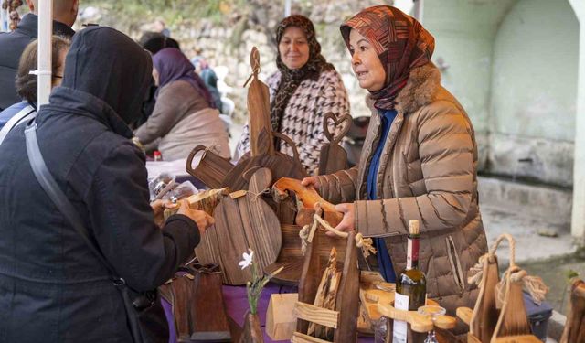 Mersin'de kırsal mahalle buluşmaları kadın emeğini Çamlıyayla'da buluşturdu