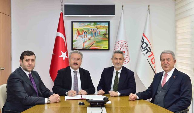 MHP Kayseri Milletvekili Baki Ersoy'dan Erciyes 38 FK'ya büyük destek müjdesi