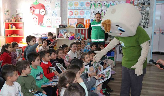 Miniklere sıfır atık eğitimi verildi