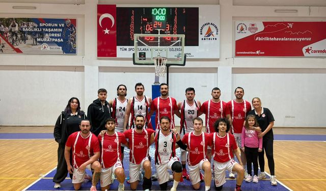 Muratpaşa Belediyespor namağlup Bölgesel Lig'de
