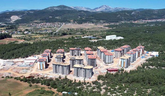 Muslihittin Mahallesine bağlı olan Akçaova TOKİ konutları Akçaova'ya bağlanıyor