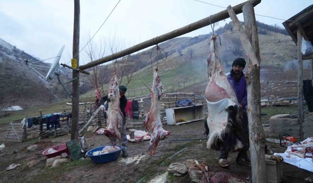 Muş'ta asırlık kavurma geleneği yaşatılıyor