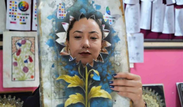 Muş'ta kadınlar kâğıt rölyef kursuyla aile bütçesine katkı sağlıyor