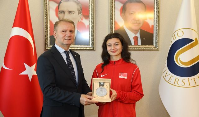 ODÜ'lü milli sporcu, dünya ikinciliği elde etti