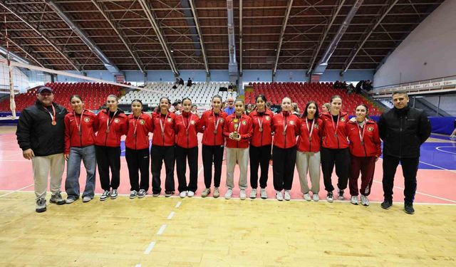 Okul Sporları Voleybol Gençler İl Birinciliği müsabakaları tamamlandı