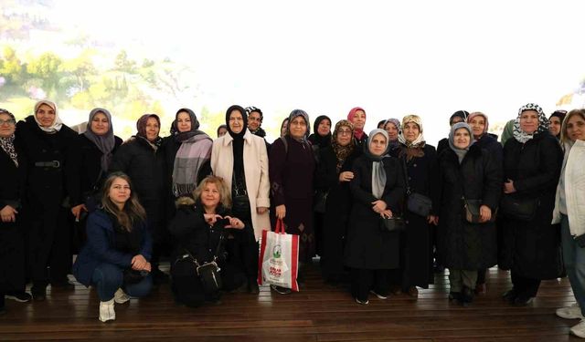 Osmangazi Belediyesi'nden kadınlara kültür gezisi