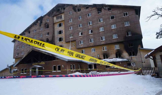 Otel yangını davasında 9 bakanlık personeli hakkında yurt dışı çıkış yasağı getirildi
