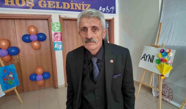 Özel bireyler askeri kamuflaj giyerek yemin törenine katıldı