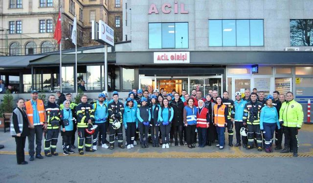 Özel İmperial Hastanesi'ndeki yangın tatbikatı gerçeğini aratmadı