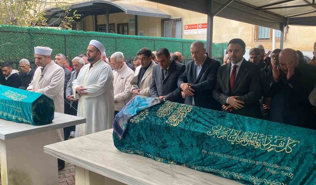 Pendik'teki yangın faciasında hayatlarını kaybeden çocuklar son yolculuklarına uğurlandı