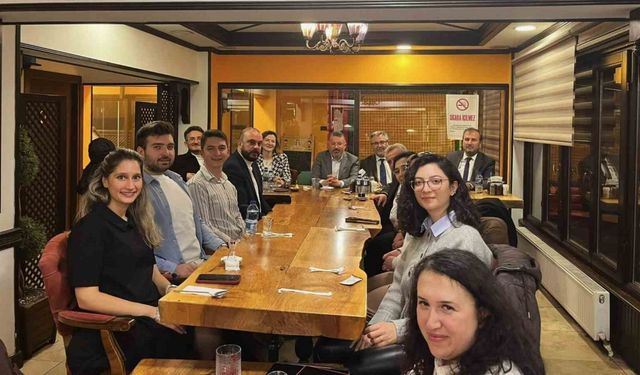 Rektör Kırışık, Diş Hekimliği Fakültesinin yeni akademisyenleriyle buluştu