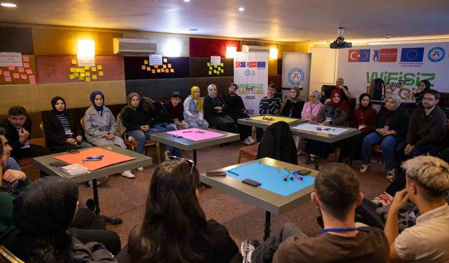 Rize'de gençlerin sosyal medya bağımlılığı araştırılıyor