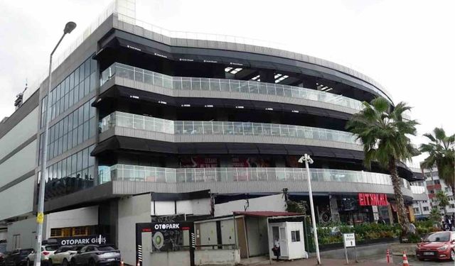 Ruhsatı iptal edilen CityMall AVM'de mühürleme krizi: Mahkeme son dakika durdurdu