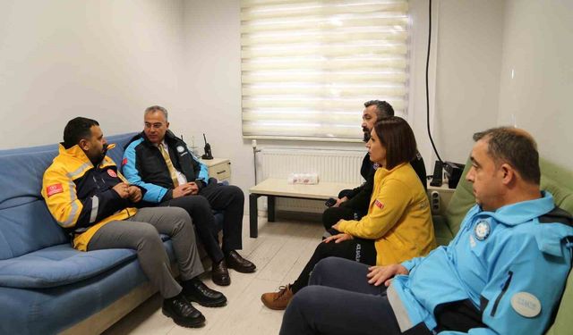 Sağlık Müdürü Asiltürk 112 Çağrı Merkezinde göreve katıldı