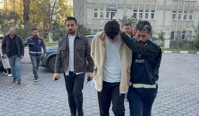 Samsun'da genç kızın 4'üncü kattan atlayıp ölmesiyle ilgili 4 kişi adliyeye sevk edildi