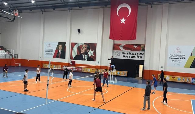 Sandıklı MYO Güz Dönemi Voleybol Turnuvası sona erdi