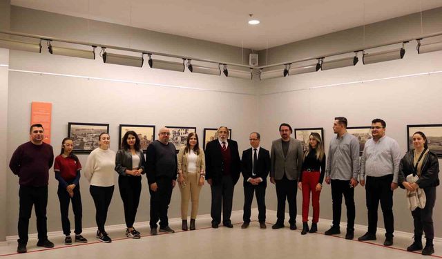 SANKO Sanat Galerisi'nde 'Savunma Dönemi Antep Kartpostalları' sergisi açıldı