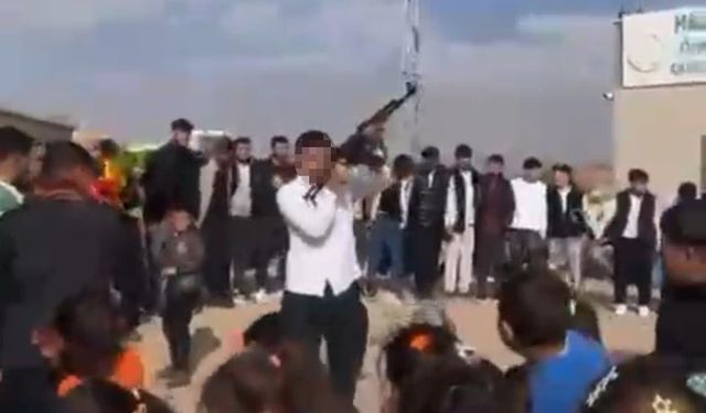 Şanlıurfa'da düğünde uzun namlulu silahla havaya ateş açtı