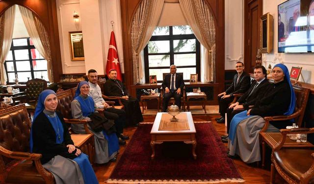 Santa Maria Katolik Kilisesi Episkoposu Antuan Ilgıt'tan Vali Yıldırım'a ziyaret