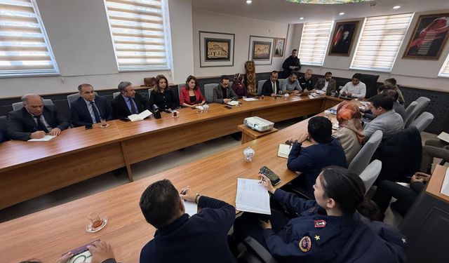 Sarıkamış'ta anma öncesi kritik toplantı: 'Türkiye Şehitleriyle Yürüyor'