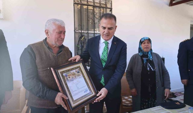 Şehit Kuran'ın ailesine şehadet belgesi verildi