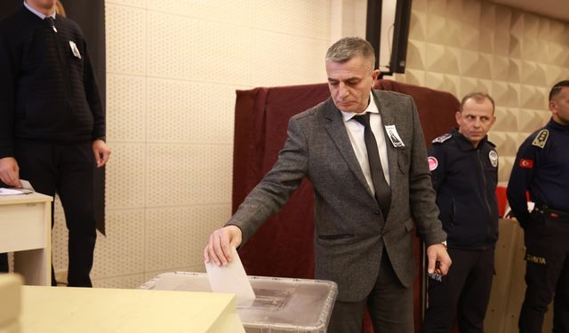 Şehzadeler'in yeni başkanı Hakan Şimşek oldu