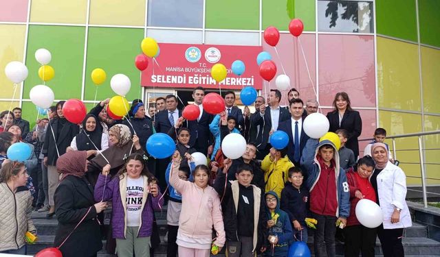 Selendi'de 3 Aralık Dünya Engelliler Günü kutlandı