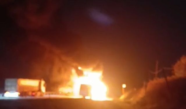 Servis otobüsü alevlere teslim oldu