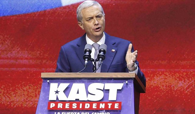 Şili'nin Devlet Başkanı seçiminin galibi aşırı sağın adayı Kast oldu