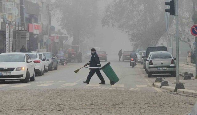 Sındırgı'yı sis sürücüleri zorladı