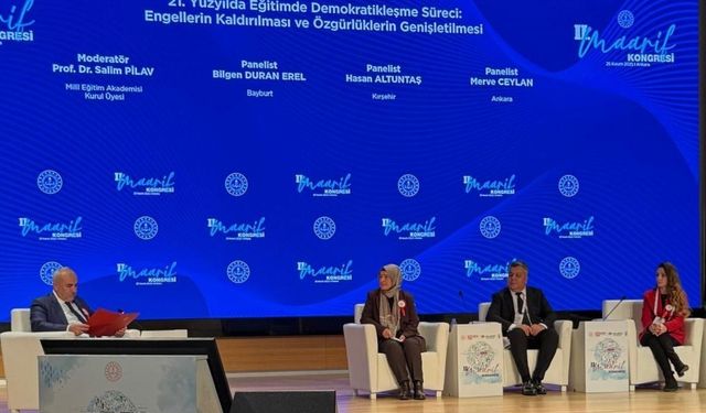 Sınıf öğretmeni Erel II. Maarif Kongresi'nde sunum yaptı