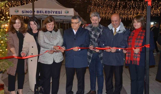 Sinop'ta yılbaşı pazarı açıldı