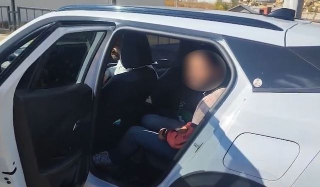 Sivas'ta 14 ayrı operasyonda 83 kaçak göçmen yakalandı