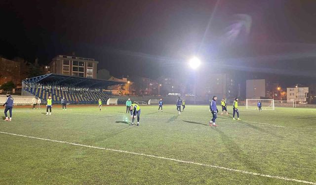 Söğütspor zorlu maçın hazırlıklarına devam ediyor