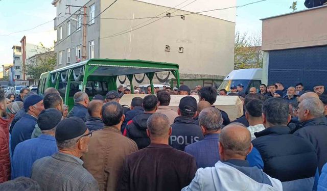 Sultanbeyli'de 25 yaşındaki genç kadın evinde ölü bulundu