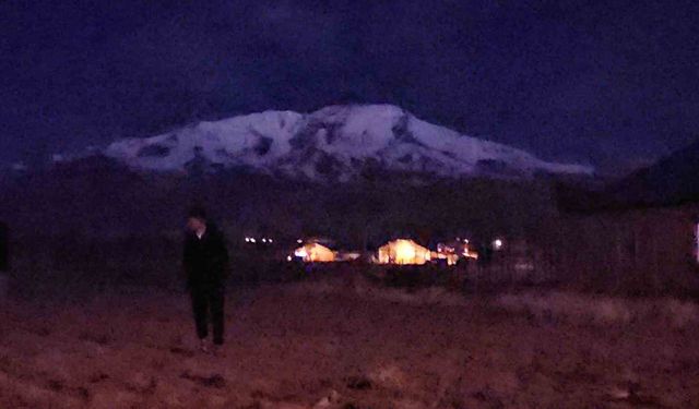 Süphan Dağı'nda kartpostallık görüntüler