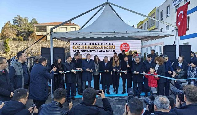 Talas'ta özel güne özel açılış