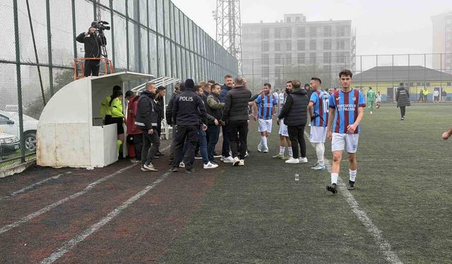 Tekirdağ Süper Amatör Lig'de saha karıştı, 5 kırmızı kart çıktı