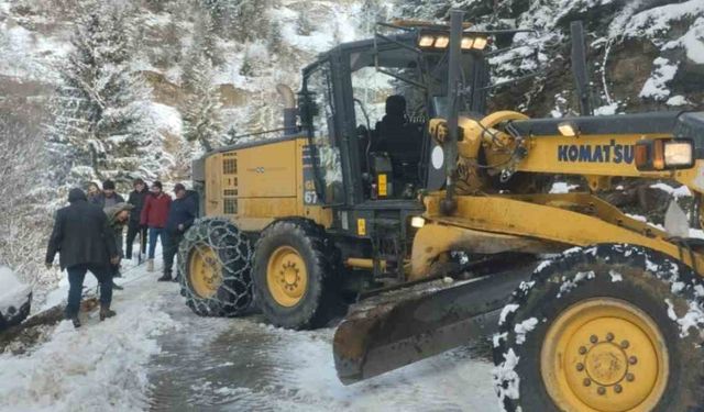 Trabzon'da belediye ekiplerinin kış mesaisi başladı
