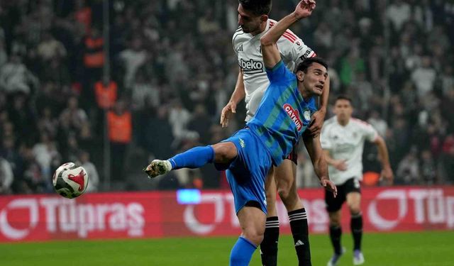 Trendyol Süper Lig: Beşiktaş: 0 - Çaykur Rizespor: 0 (İlk yarı)