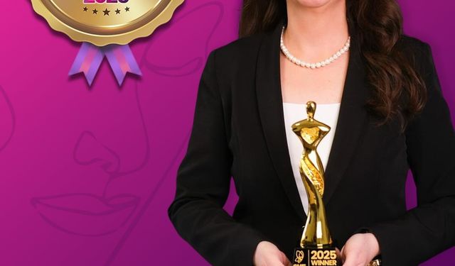 Türk eğitimci İngiltere'nin en prestijli ödüllerinden 'Women in Education-Global Winner' ödülünü aldı