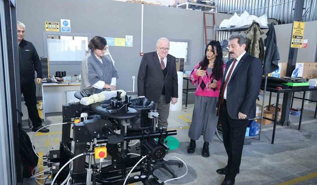 Türk mühendislerden çocuklar için mobil yürüme robotu