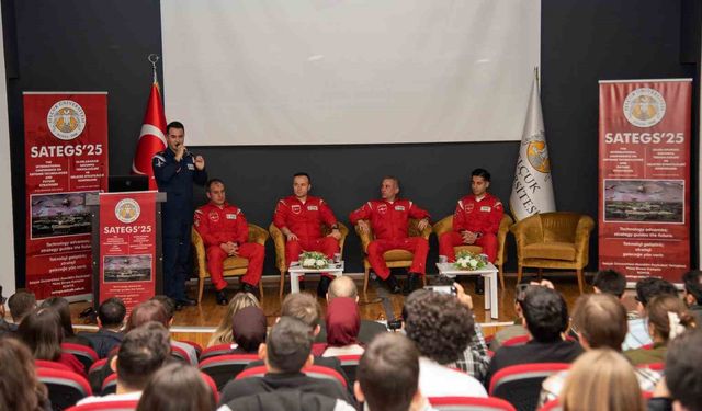 Türk Yıldızları, Selçuk Üniversitesinde