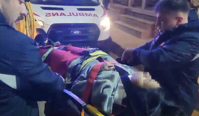 Üçüncü kattan ikinci katın balkonuna düşen çocuk ağır yaralandı