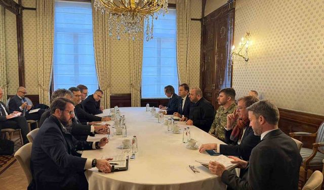 Ukrayna ve Avrupa'dan üst düzey güvenlik yetkilileri, barış müzakereleri ve güvenlik garantilerini görüştü