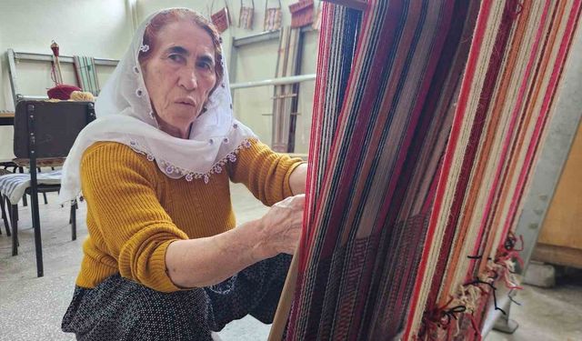 Unutulan 'cacım' dokuma yeniden hayat buluyor